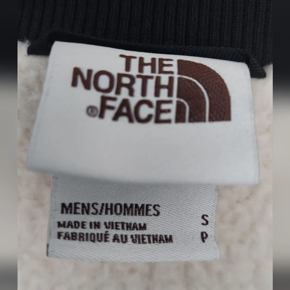 The North Face Navy & White Fleece Lined Quilted Vest Men Size Small NWT Preppy